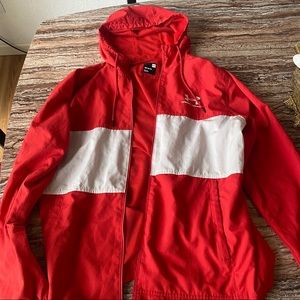 Cute workout/chill jacket great condition!!!